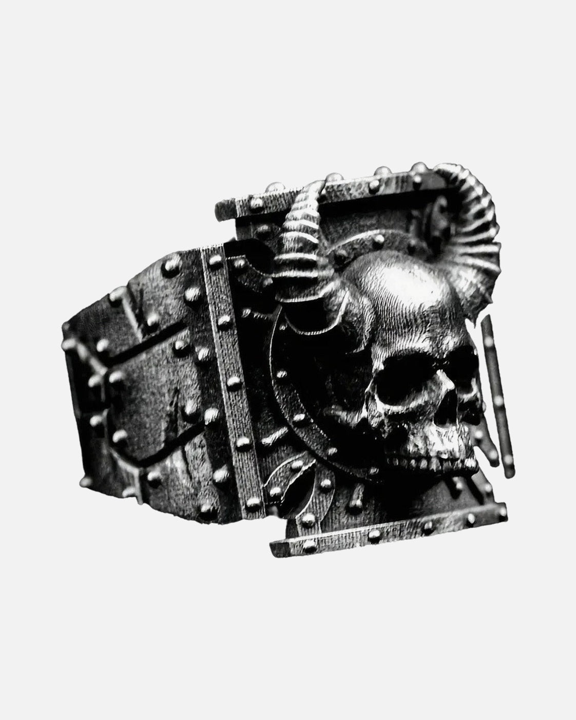 Horned skull signet ring in oxidised silver, available in US sizes 7 to 13