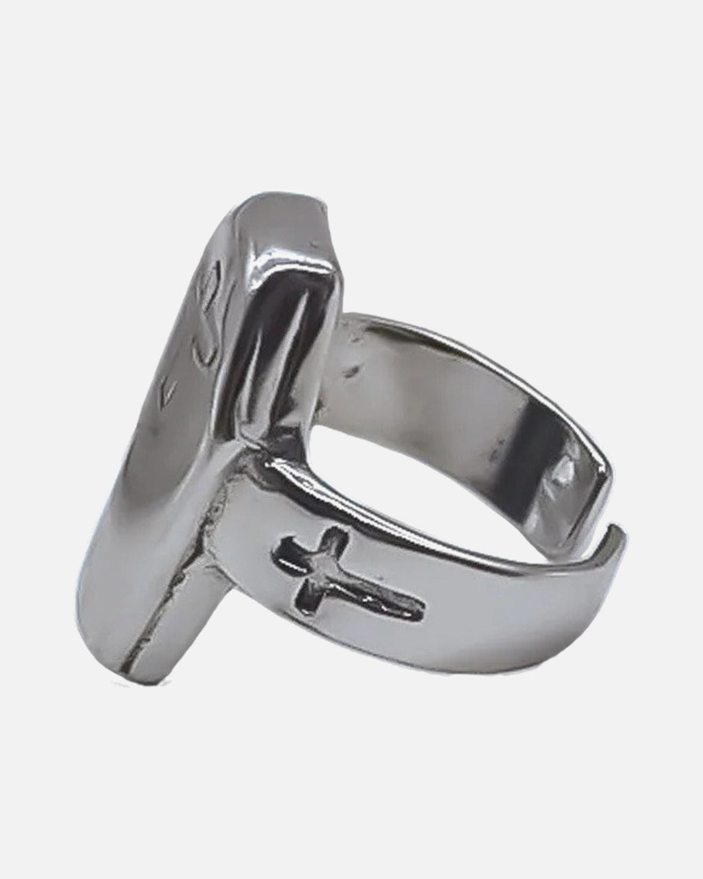 Coffin Cross Ring – close-up of the alloy finish, unisex gothic ring