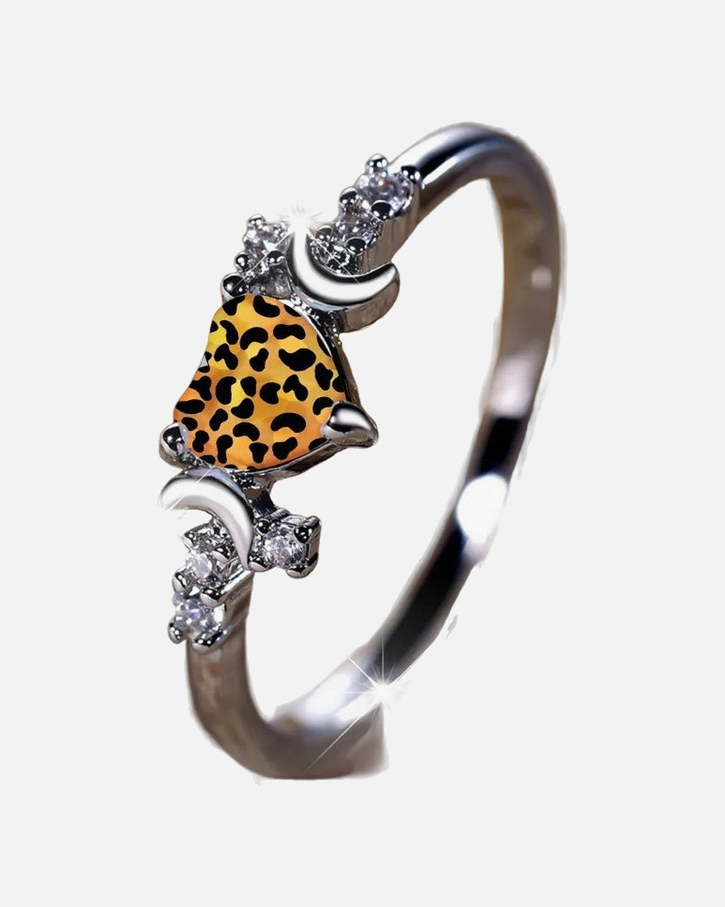 Leopard Heart Ring – showing the leopard heart detail, women's Y2K ring