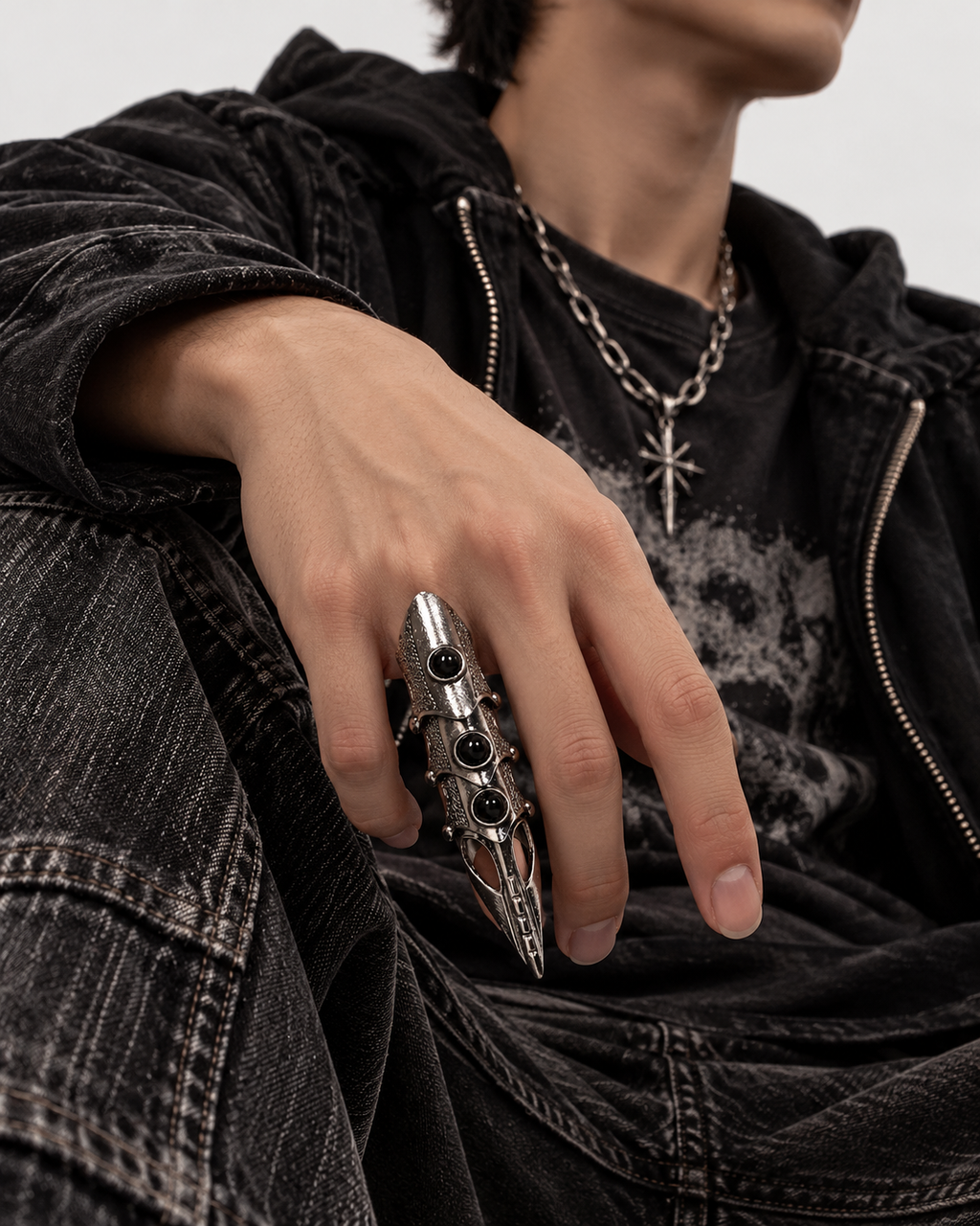 Gothic Armored Claw Ring